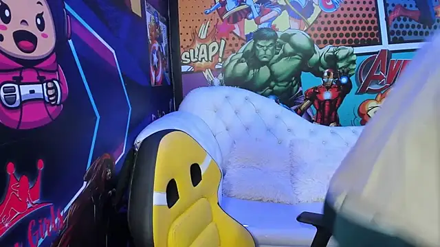 jisuscat online show from March 19, 7:06 pm