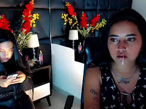 Carolaine01 online show from January 10, 7:43 pm