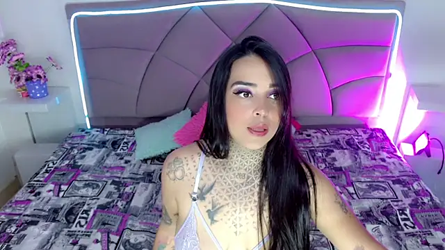 Carolaine01 online show from January 7, 3:47 pm