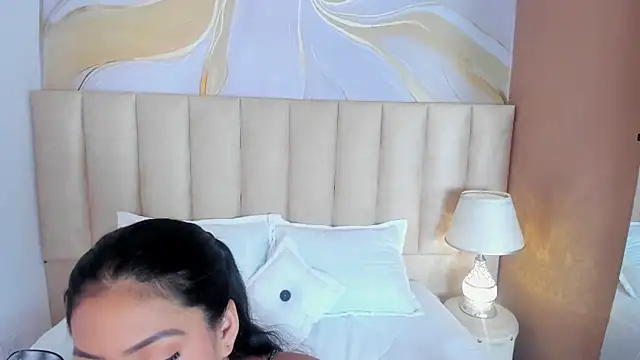 AbieHills online show from February 8, 12:06 pm