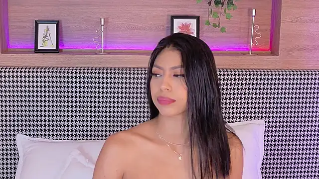 AbieHills online show from March 13, 2:12 pm