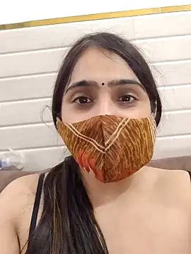 shreya1765 online show from January 24, 5:32 pm