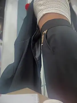 BELLA--26 online show from November 28, 1:47 pm