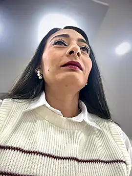 BELLA--26 online show from December 2, 1:50 pm