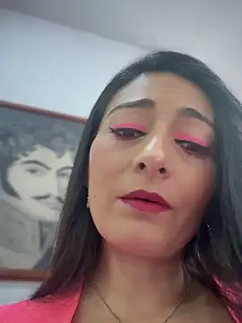 BELLA--26 online show from December 18, 2:01 pm