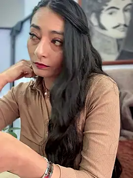 BELLA--26 online show from January 14, 2:01 pm