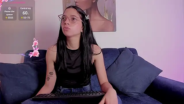 catalina rrosee online show from January 5, 7:07 pm