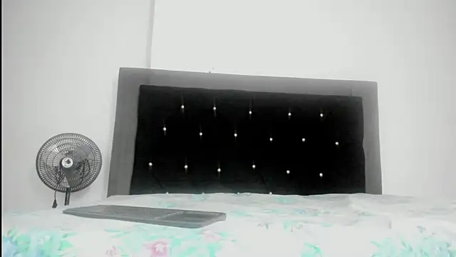 violetadumsper online show from March 17, 3:03 am