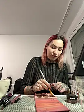 Snapshot of Mia-Fuchs chatting on March 3, 7:06 pm Mia-Fuchs online show from March 3, 7:06 pm