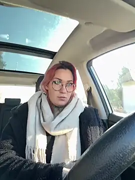 Snapshot of Mia-Fuchs chatting on March 5, 8:43 am Mia-Fuchs online show from March 5, 8:43 am