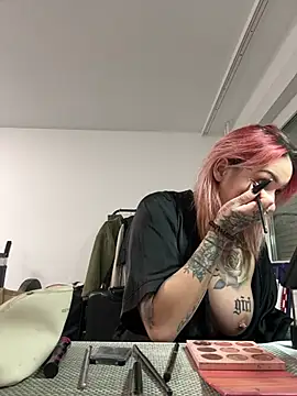 Snapshot of Mia-Fuchs chatting on March 8, 1:06 am Mia-Fuchs online show from March 8, 1:06 am