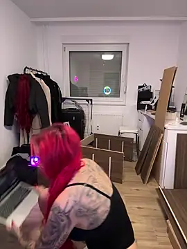 Snapshot of Mia-Fuchs chatting on January 15, 3:05 pm Mia-Fuchs online show from January 15, 3:05 pm