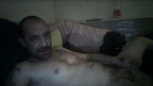 Snapshot of javierpasteur69 chatting on March 1, 10:45 am javierpasteur69 online show from March 1, 10:45 am