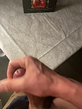 Snapshot of leisurelycriminal chatting on February 13, 6:30 am leisurelycriminal online show from February 13, 6:30 am