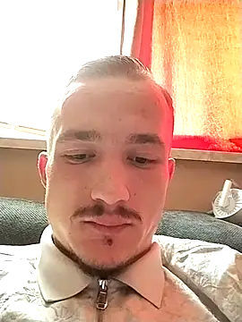 Snapshot of frankthefuck69 chatting on March 11, 2:07 pm frankthefuck69 online show from March 11, 2:07 pm