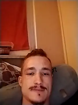 Snapshot of frankthefuck69 chatting on March 13, 5:22 am frankthefuck69 online show from March 13, 5:22 am