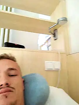 Snapshot of frankthefuck69 chatting on October 21, 10:49 am frankthefuck69 online show from October 21, 10:49 am