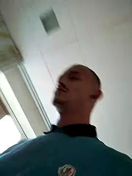 Snapshot of frankthefuck69 chatting on November 2, 2:30 pm frankthefuck69 online show from November 2, 2:30 pm