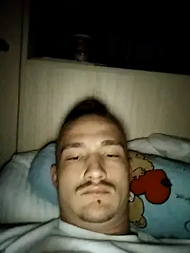 Snapshot of frankthefuck69 chatting on November 29, 12:24 am frankthefuck69 online show from November 29, 12:24 am