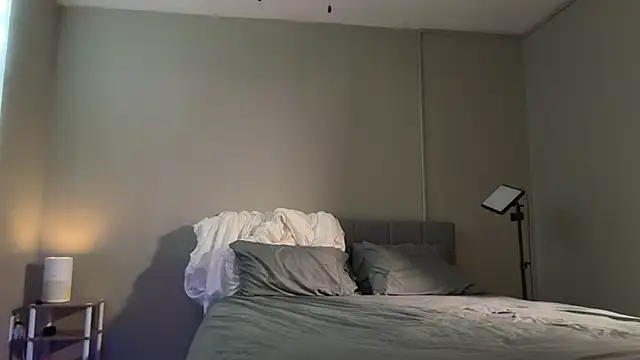 Snapshot of stormyyywinter chatting on April 14, 12:00 pm stormyyywinter online show from April 14, 12:00 pm