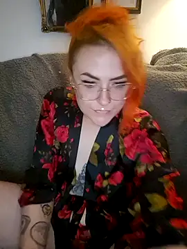 Snapshot of inky_ginge chatting on October 24, 10:17 pm inky ginge online show from October 24, 10:17 pm
