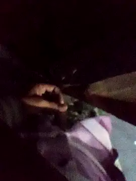 Snapshot of xLoveer chatting on December 5, 6:04 pm xLoveer online show from December 5, 6:04 pm