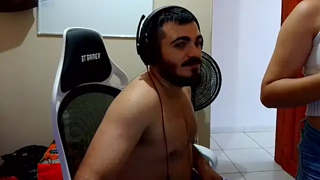 camillebr online show from February 18, 5:42 pm