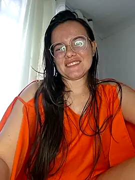 camillebr online show from April 10, 11:26 am