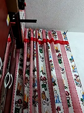 Snapshot of VDorseJHill6 chatting on February 15, 4:20 am VDorseJHill6 online show from February 15, 4:20 am