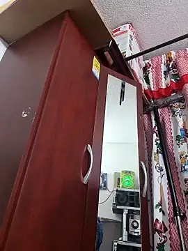 Snapshot of VDorseJHill6 chatting on February 21, 8:37 am VDorseJHill6 online show from February 21, 8:37 am