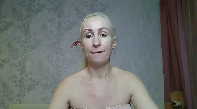 Snapshot of Mariana_har777 chatting on January 10, 5:13 pm Mariana har777 online show from January 10, 5:13 pm