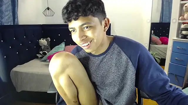 twinkmilk  online show from March 19, 1:21 am