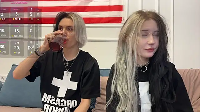 VeryRare TwinS online show from March 21, 11:52 pm