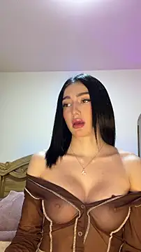 Maddy Jones online show from February 23, 12:19 am