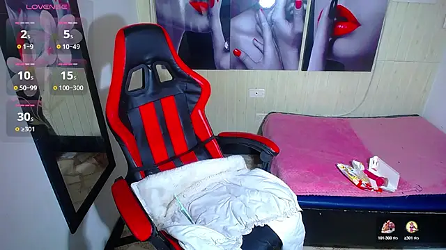 Anniee x online show from October 10, 12:59 pm