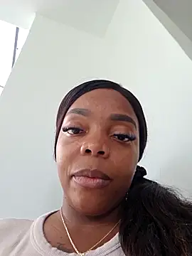 Snapshot of Sade_summer chatting on May 13, 3:31 pm Sade summer online show from May 13, 3:31 pm