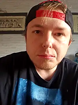 Snapshot of Lucieldark chatting on January 21, 3:10 pm Lucieldark online show from January 21, 3:10 pm