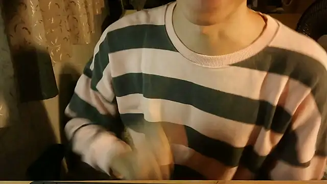 Snapshot of KYU890428 chatting on February 14, 4:26 pm KYU890428 online show from February 14, 4:26 pm