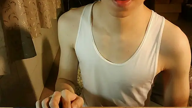 Snapshot of KYU890428 chatting on February 15, 5:09 pm KYU890428 online show from February 15, 5:09 pm