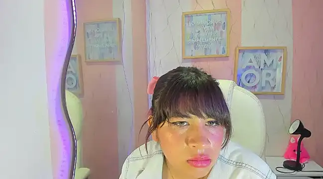 Ji Eun online show from January 11, 3:52 pm