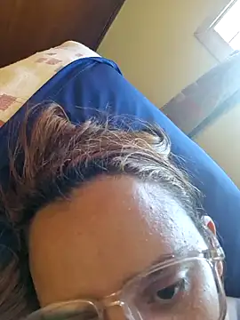 AliceRuivinha2 online show from February 17, 6:15 pm