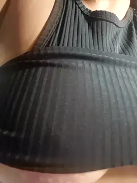 AliceRuivinha2 online show from March 7, 6:33 pm