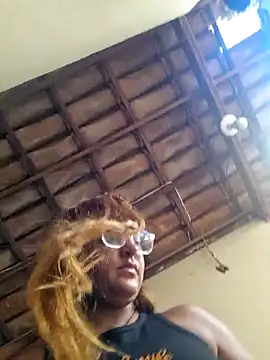 AliceRuivinha2 online show from March 8, 10:00 am