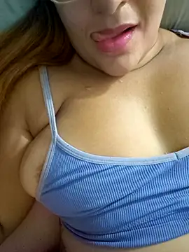 AliceRuivinha2 online show from March 12, 10:07 pm