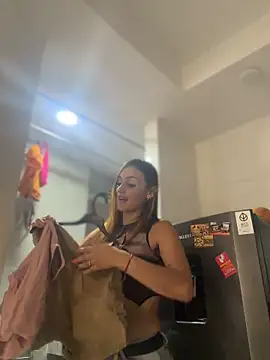 Samantha bigboobs online show from February 12, 8:15 pm