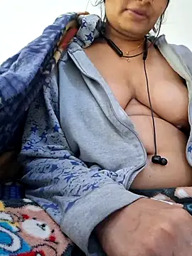 Snapshot of Tanu-Call-Me chatting on January 16, 9:05 am Tanu-Call-Me online show from January 16, 9:05 am