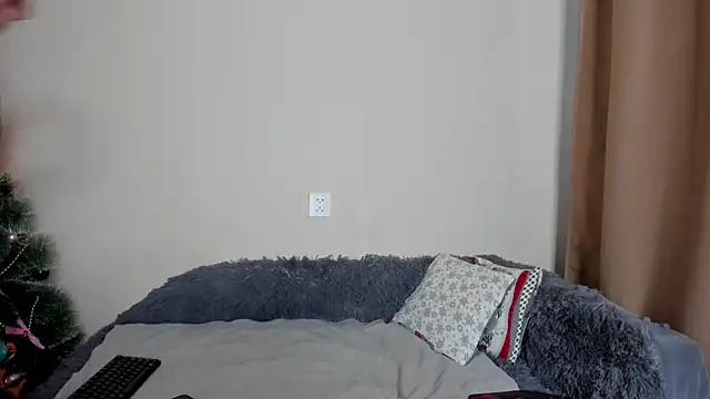 KristineEsme online show from January 17, 5:21 am