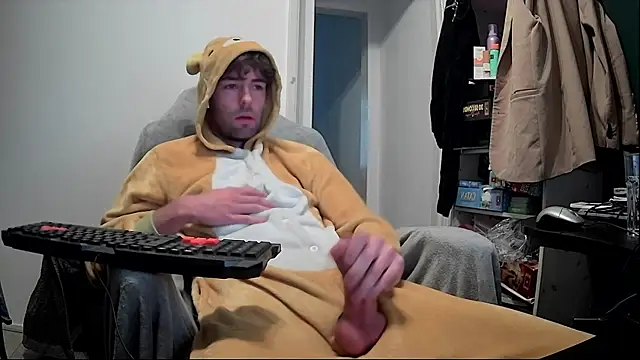onesieboyx online show from December 2, 3:18 pm
