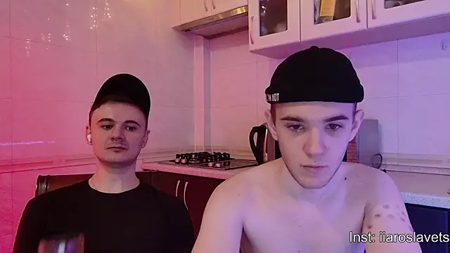 Snapshot of michael_sexdevil chatting on January 7, 12:20 pm michael sexdevil online show from January 7, 12:20 pm