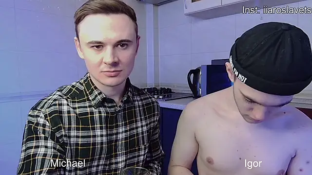 Snapshot of michael_sexdevil chatting on January 24, 3:34 pm michael sexdevil online show from January 24, 3:34 pm